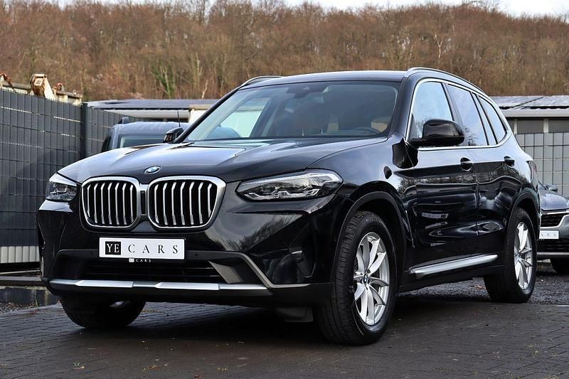 Gebraucht BMW X3 Sport Line 184 PS (135 kW) 2021 Schwarz SUV