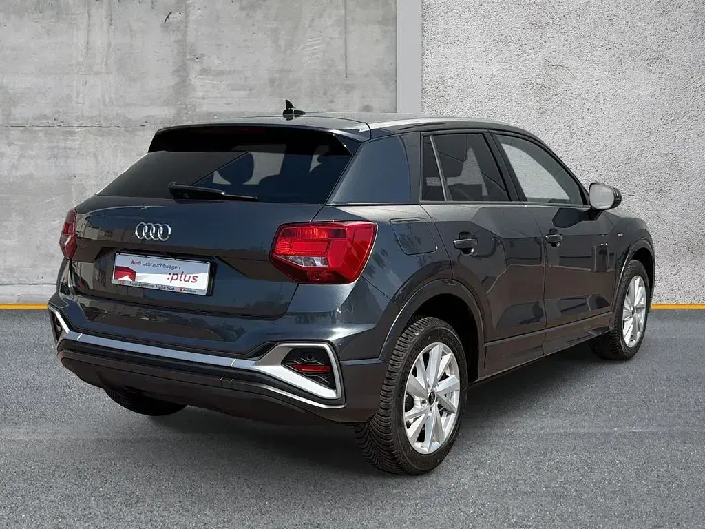 Gebraucht Audi Q2 S-Line 116 PS (85 kW) 2025 Grau SUV
