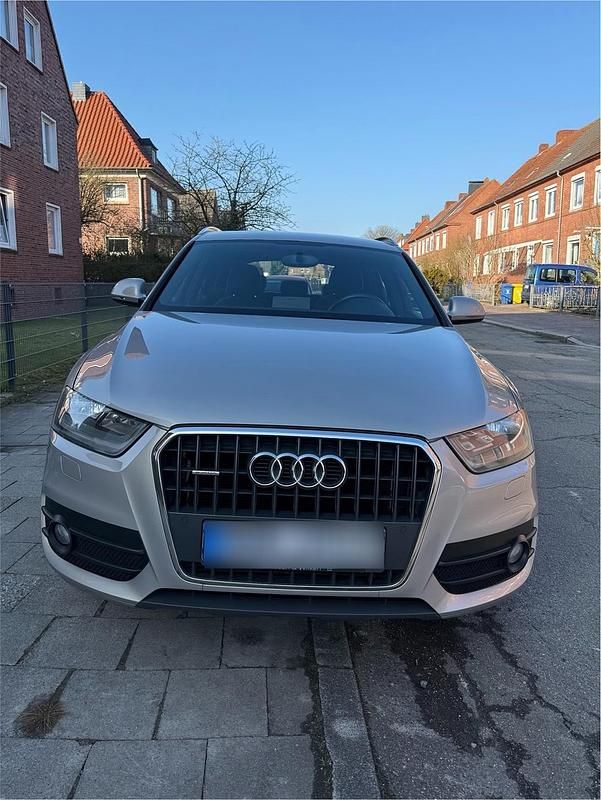 Gebraucht Audi Q3 170 PS (125 kW) 2011 Gold SUV