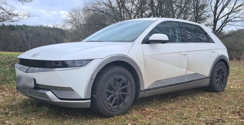 Weiß Gebraucht 2023 Hyundai Ioniq 5 SUV | 37.000 € (Fairer Preis) - Bild 1/4