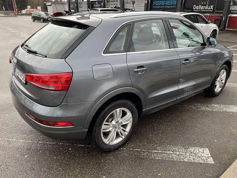 Gebraucht Audi Q3 Sport 150 PS (110 kW) 2016 Grau SUV