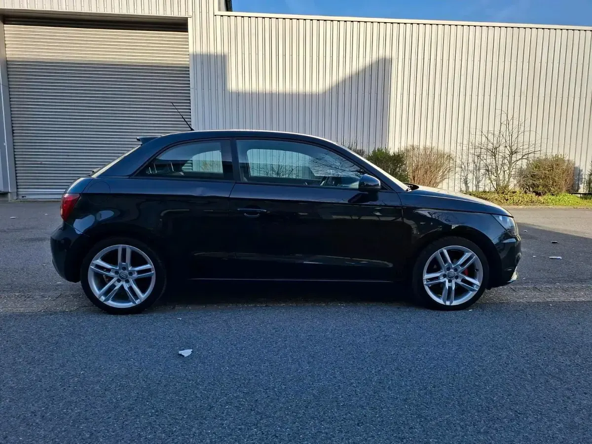 Usata Audi A1 90 CV (66 kW) 2012 Nero Utilitaria