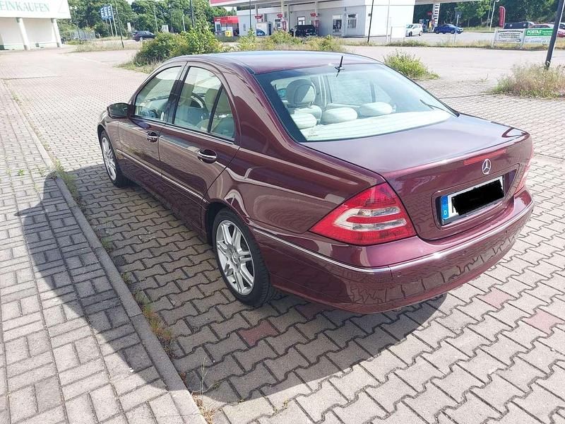 Gebraucht Mercedes C350 Elegance 272 PS (200 kW) 2005 Limousine
