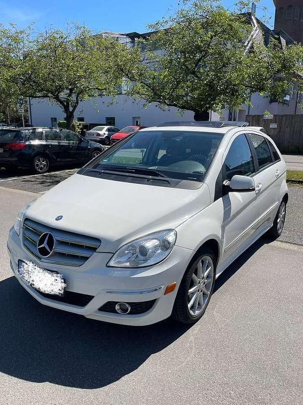Gebraucht 2011 Mercedes B200 Van / Kleinbus | 7.200 € (Fairer Preis) - Bild 1/4