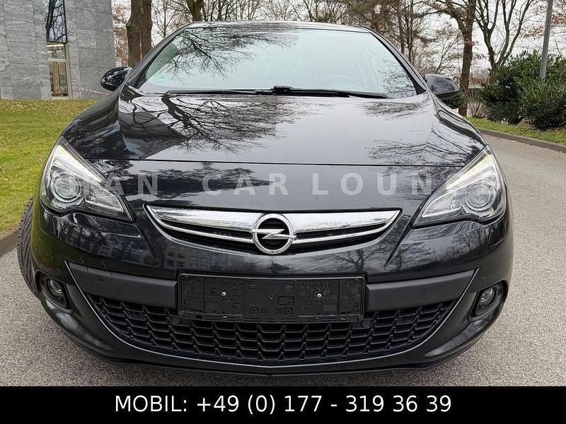 Gebraucht Opel Astra GTC 140 PS (102 kW) 2014 Schwarz Coupé