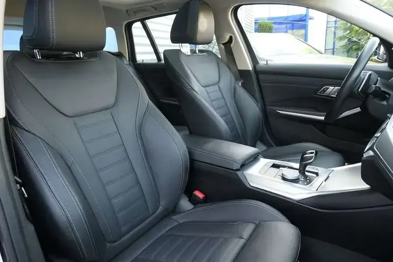 Gebraucht BMW 320 Luxury Line 184 PS (135 kW) 2021 Schwarz Kombi