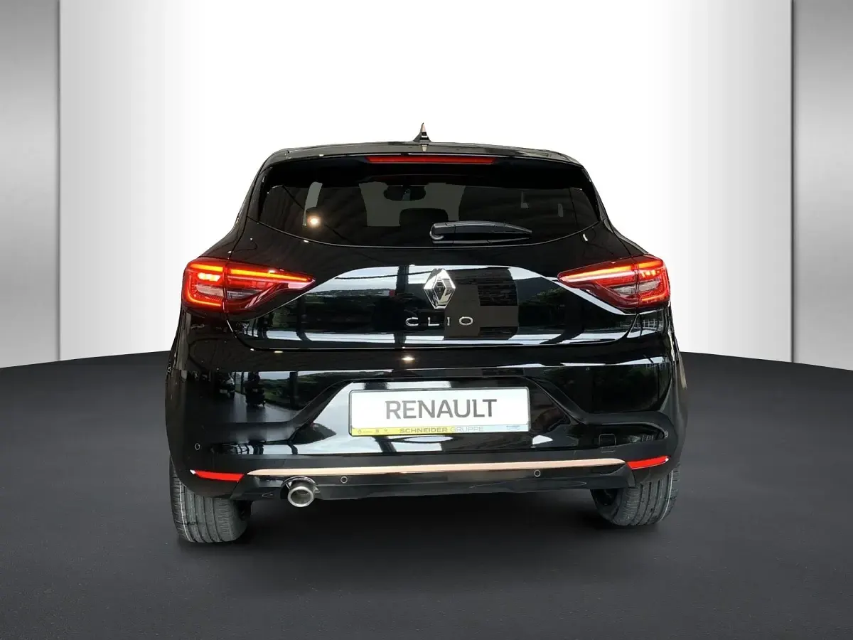 Gebraucht Renault Clio V 140 PS (102 kW) 2022 Schwarz Limousine