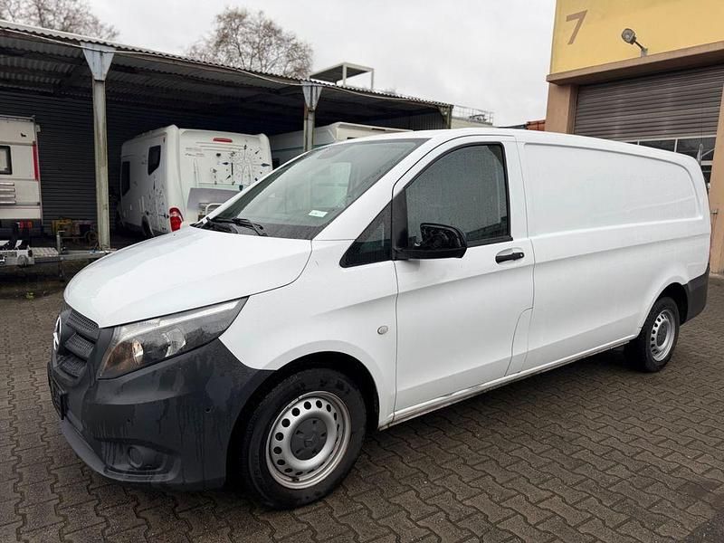 Gebraucht Mercedes Vito 102 PS (75 kW) 2020 Weiß Van