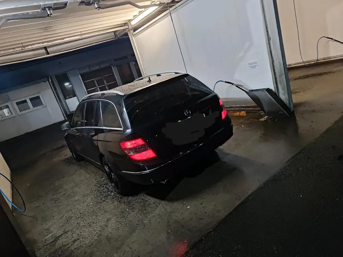 Gebraucht Mercedes C220 170 PS (125 kW) 2007 Schwarz Kombi