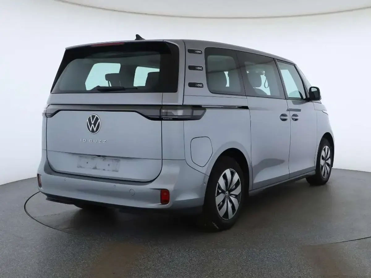 Gebraucht VW ID. Buzz Pro 210 kW (286 PS) 2025 Silber Van / Kleinbus