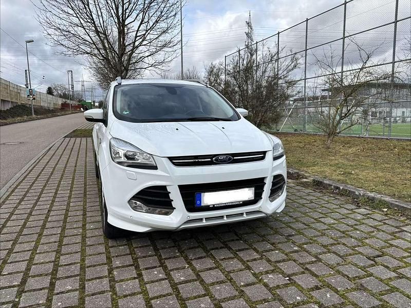Gebraucht Ford Kuga 150 PS (110 kW) 2014 Weiß SUV