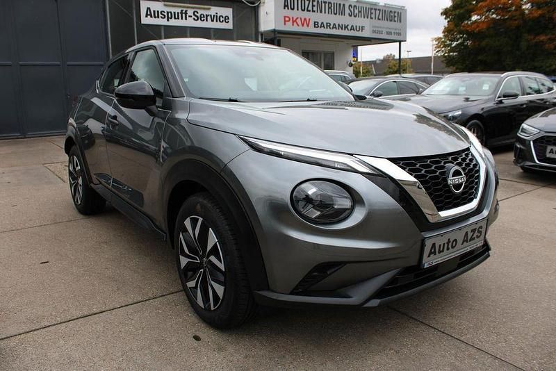Grau Gebraucht 2025 Nissan Juke Acenta SUV | 20.950 € (Guter Preis) - Bild 1/4