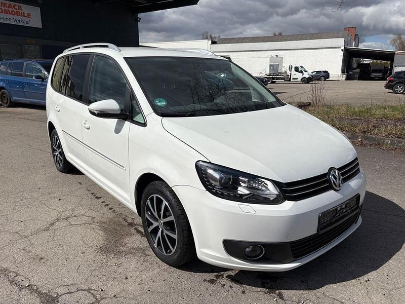 Gebraucht VW Touran Highline 140 PS (102 kW) 2013 Weiß Van / Kleinbus