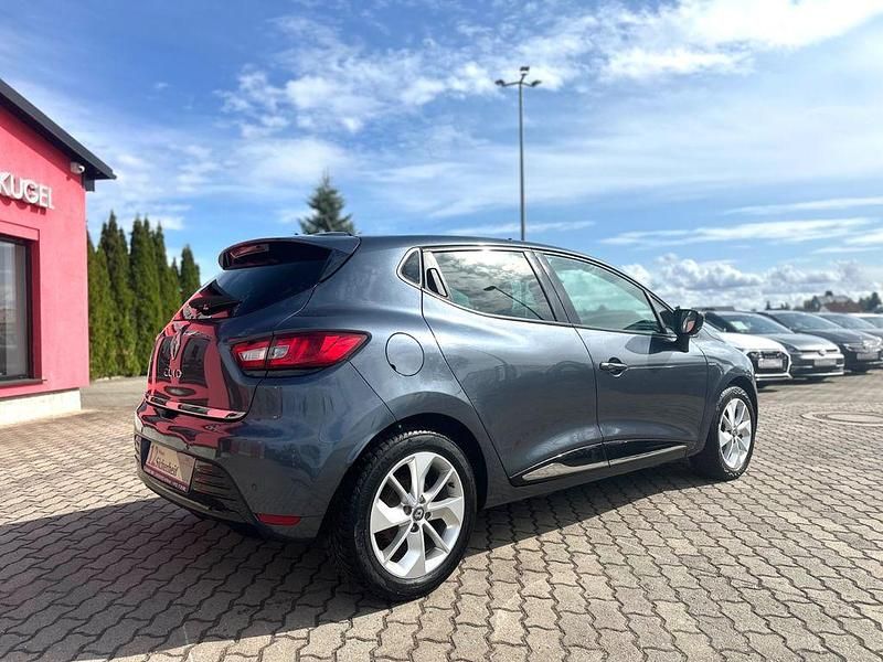 Gebraucht Renault Clio IV LIMITED 118 PS (86 kW) 2017 Grau Limousine