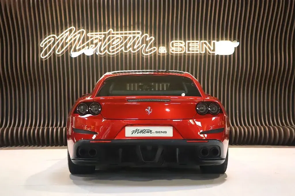 Gebraucht Ferrari GTC4Lusso 689 PS (506 kW) 2018 Rot Kombi