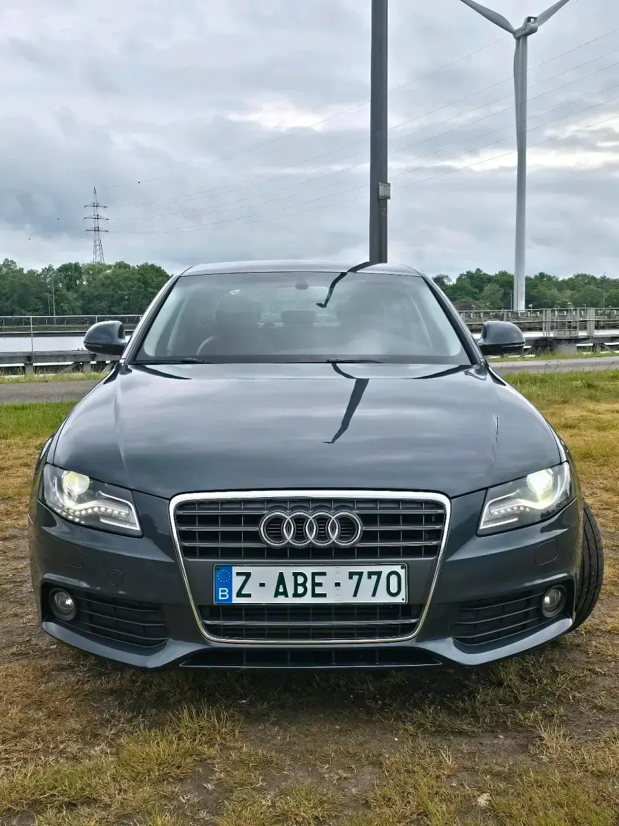Gebraucht Audi A4 136 PS (100 kW) 2009 Blau Limousine