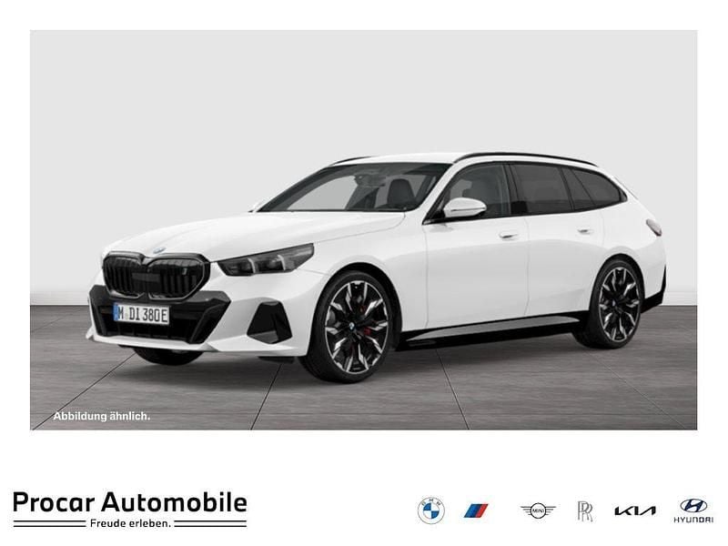 Weiß Neu 2025 BMW i5 M Sport Kombi | 81.990 € (Fairer Preis) - Bild 1/4