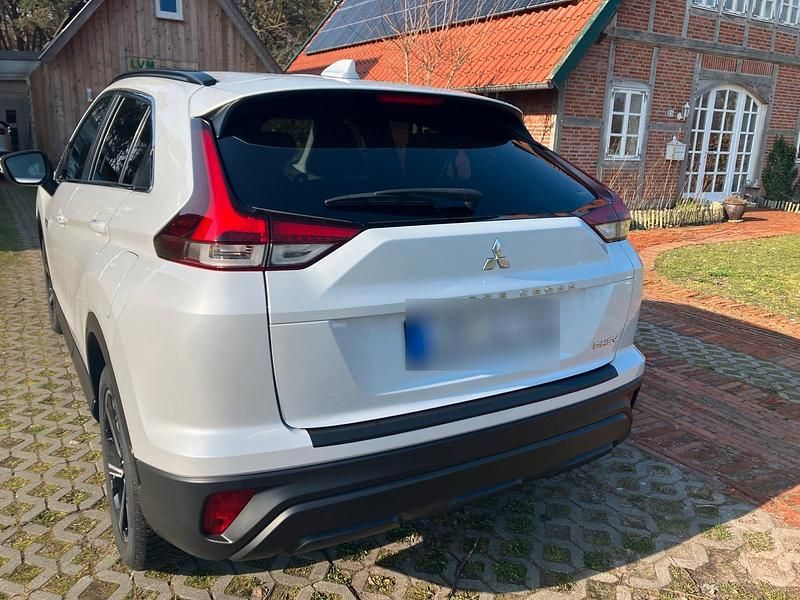 Gebraucht Mitsubishi Eclipse Cross 98 PS (72 kW) 2022 Weiß SUV