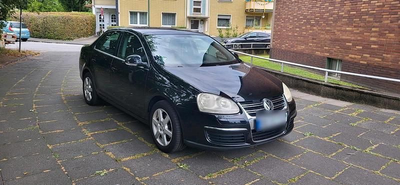 Schwarz Gebraucht 2007 VW Jetta Limousine | 2.300 € (Guter Preis) - Bild 1/4