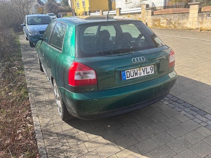 Gebraucht Audi A3 Ambiente 125 PS (91 kW) 1997 Grün Kleinwagen