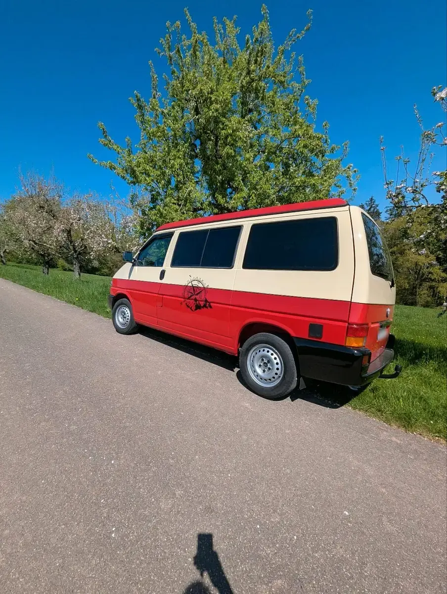 Gebraucht VW T4 102 PS (75 kW) 2002 Rot Van