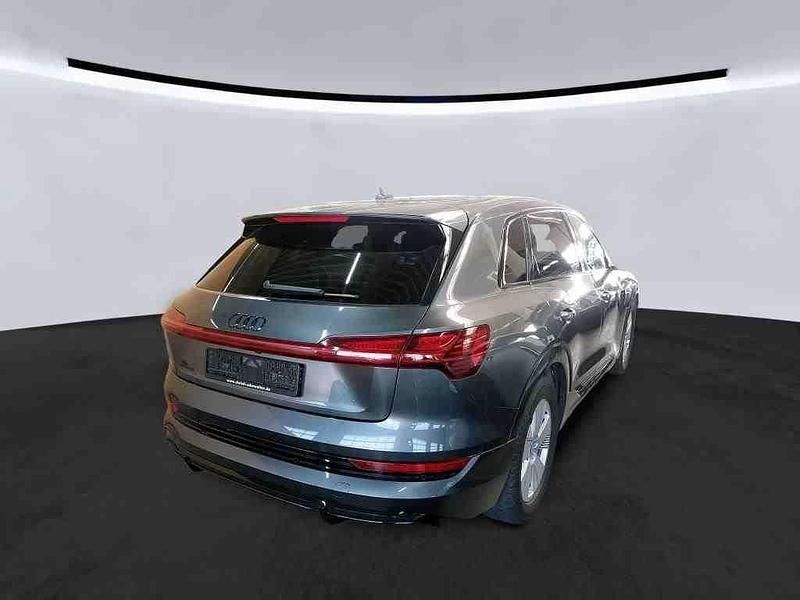 Gebraucht Audi e-tron S-Line 359 kW (489 PS) 2023 Daytonagrau perleffekt SUV