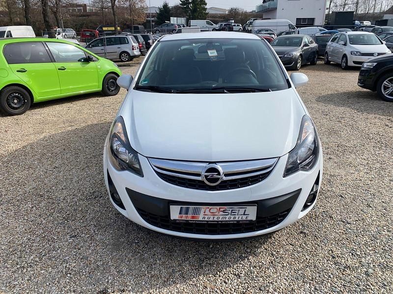 Gebraucht Opel Corsa Energy 69 PS (50 kW) 2014 Weiß Kleinwagen