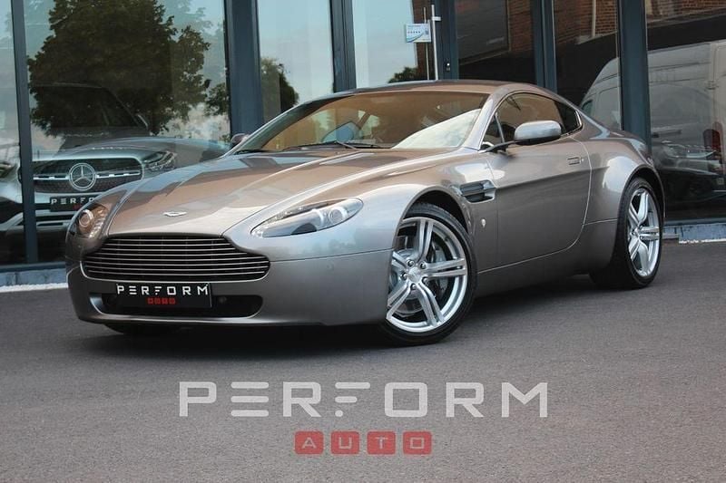 Silber Gebraucht 2009 Aston Martin V8 Vantage Coupé | 39.900 € (Guter Preis) - Bild 1/4