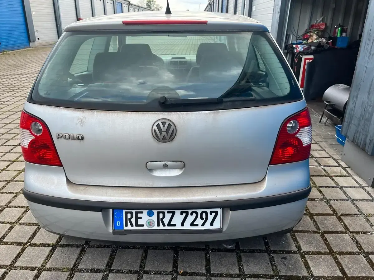 Gebraucht VW Polo 54 PS (39 kW) 2003 Silber Kleinwagen