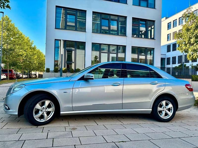 Brugt Mercedes E350 Elegance 292 HK (214 kW) 2010 Sølv Sedan