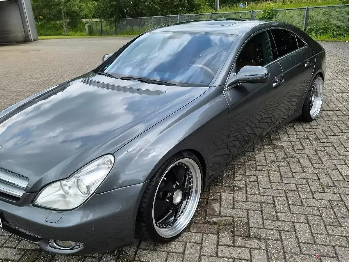 Gebraucht Mercedes CLS500 388 PS (285 kW) 2009 Silber Coupé