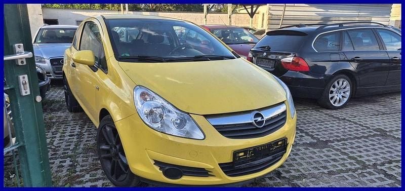 Gelb Gebraucht 2009 Opel Corsa Selection Limousine | 2.450 € (Superpreis) - Bild 1/4