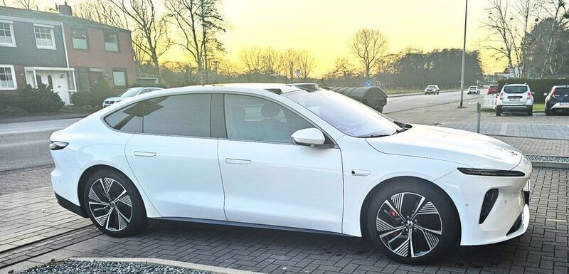 Weiß Gebraucht 2023 Nio ET7 Limousine | 45.000 € - Bild 1/4