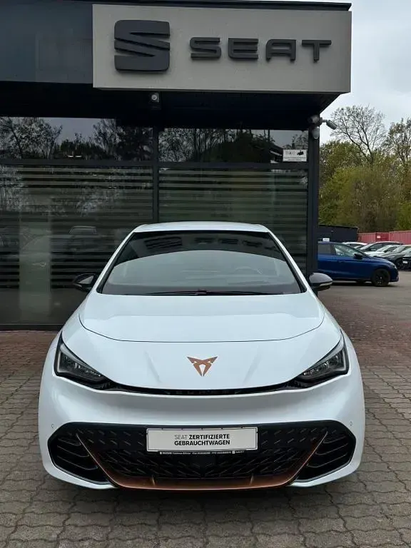 Gebraucht Cupra Born 150 kW (204 PS) 2023 Weiß Kleinwagen