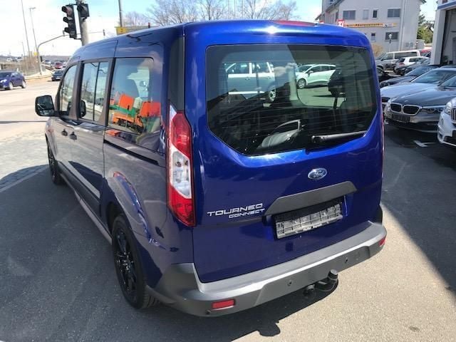 Gebraucht Ford Tourneo Connect Trend 120 PS (88 kW) 2017 Blau metallic Van / Kleinbus