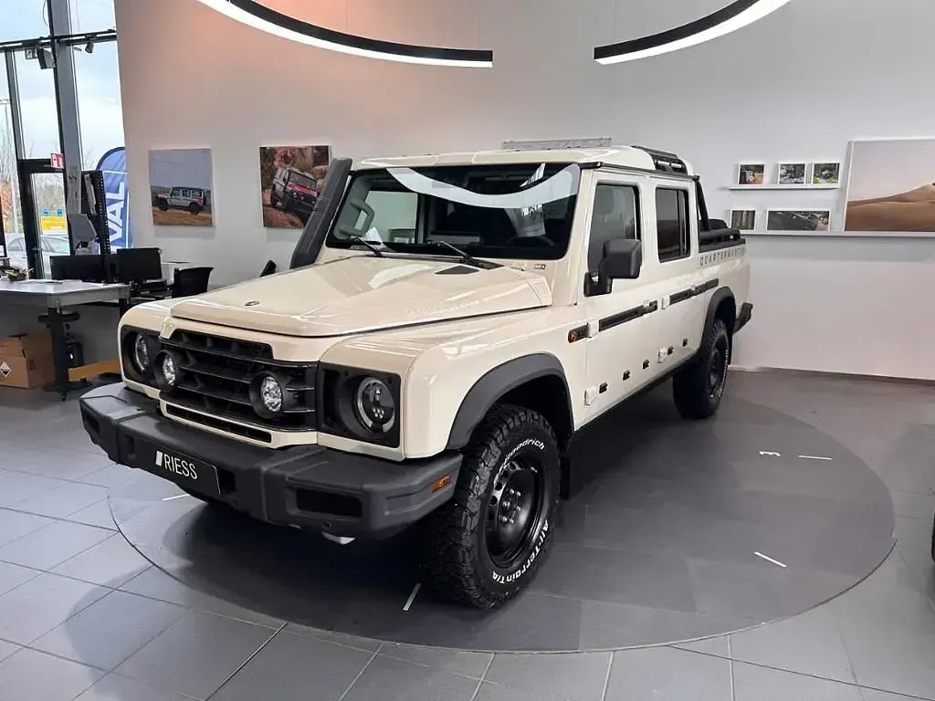 Gebraucht Ineos Grenadier 249 PS (183 kW) 2026 Scottish white SUV