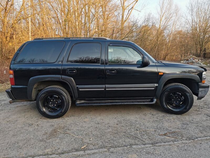 Schwarz Gebraucht 2003 Chevrolet Tahoe LT SUV | 4.500 € - Bild 1/4