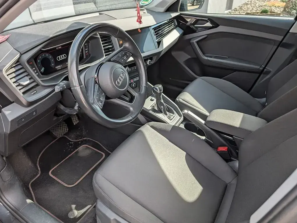 Gebraucht Audi A1 Sportback Design 116 PS (85 kW) 2019 Grau Kleinwagen