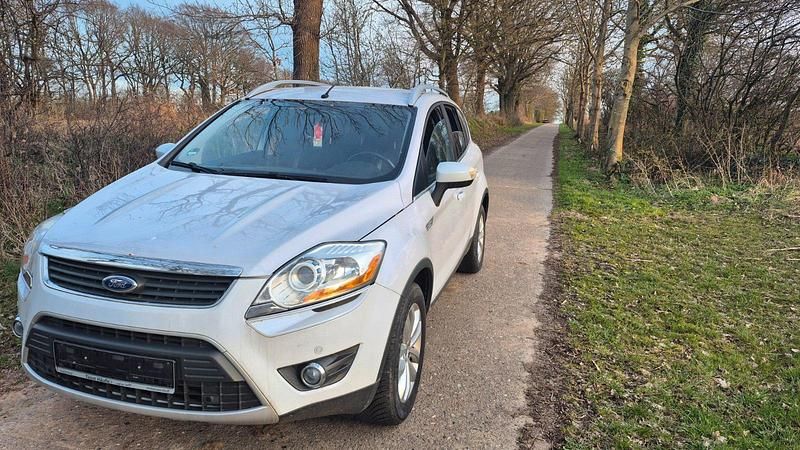 Gebraucht Ford Kuga 140 PS (102 kW) 2009 Weiß SUV