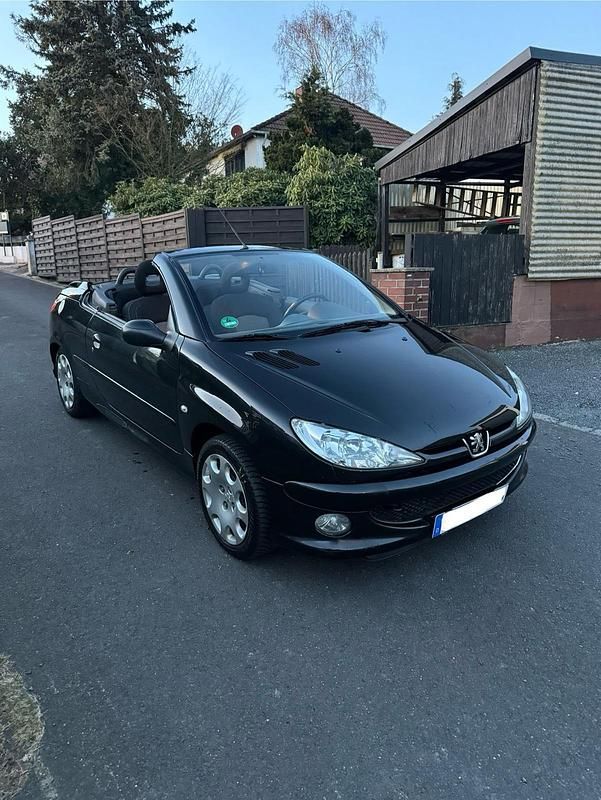 Gebraucht Peugeot 206 CC 109 PS (80 kW) 2006 Schwarz Cabrio