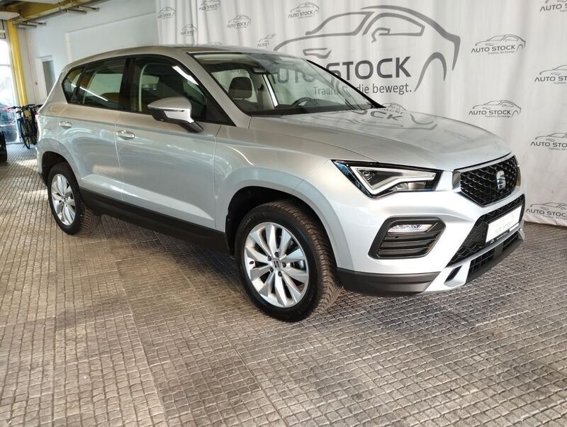 Reflexsilber met. Gebraucht 2024 Seat Ateca Style SUV | 23.950 € (Guter Preis) - Bild 1/4
