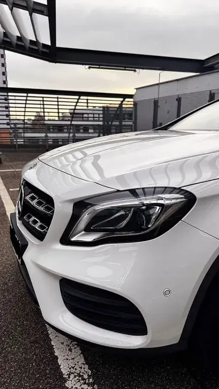 Gebraucht Mercedes GLA250 AMG line 211 PS (155 kW) 2018 Weiß SUV