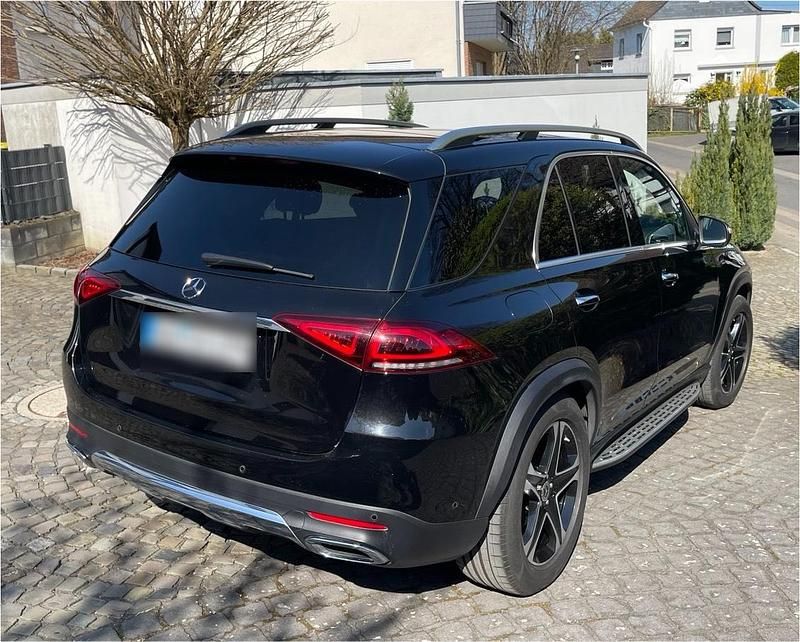 Gebraucht Mercedes GLE300 245 PS (180 kW) 2019 Schwarz SUV
