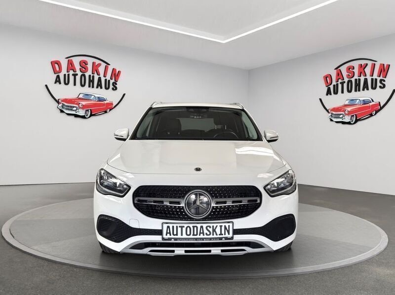 Gebraucht Mercedes GLA180 116 PS (85 kW) 2023 Polarweiss  unilack SUV
