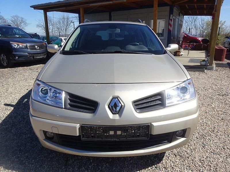 Gebraucht Renault Mégane II Avantage 111 PS (81 kW) 2007 Braun Limousine