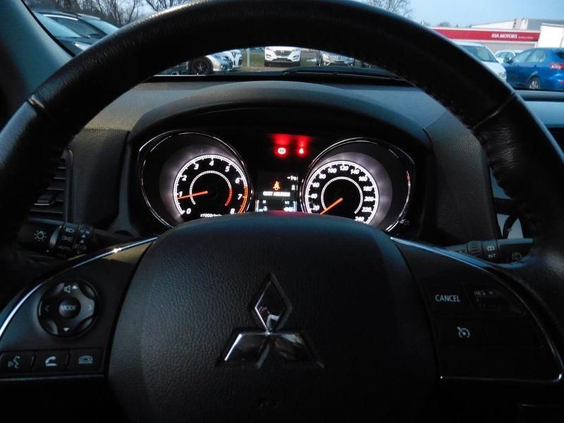 Gebraucht Mitsubishi ASX Edition+ 117 PS (86 kW) 2018 Anden weiß SUV