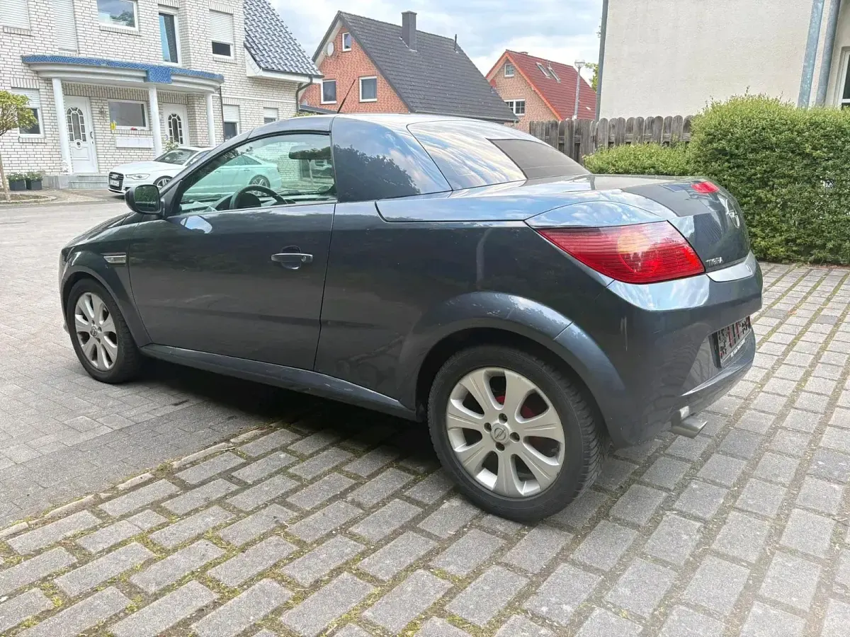 Occasion Opel Tigra 90 ch (66 kW) 2008 Bleue Cabriolet