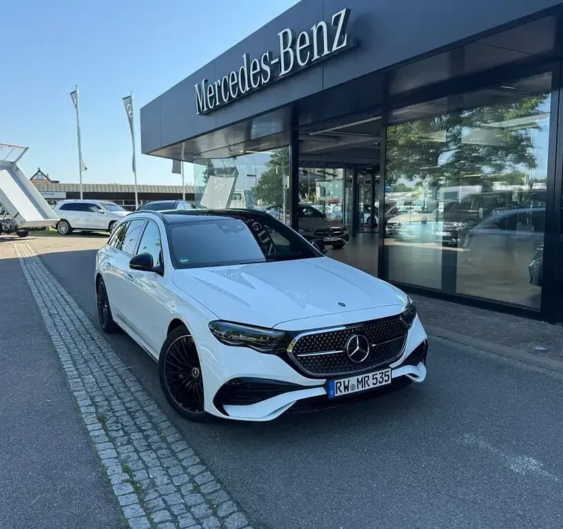 Gebraucht Mercedes E300 AMG 197 PS (144 kW) 2026 Weiß Kombi