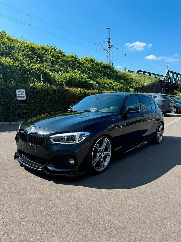 Gebraucht BMW 120 M Sport 190 PS (139 kW) 2017 Schwarz Kleinwagen