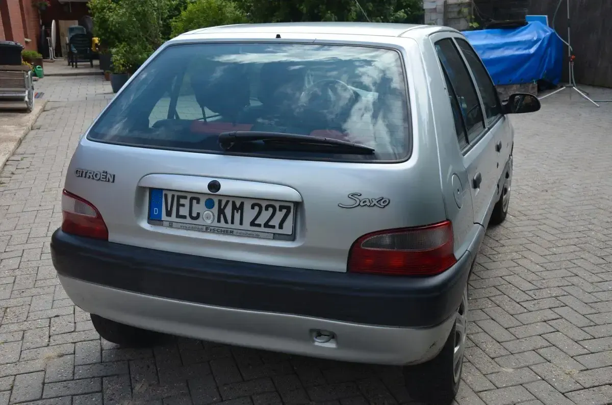 Gebraucht Citroën Saxo 60 PS (44 kW) 2002 Silber Kleinwagen